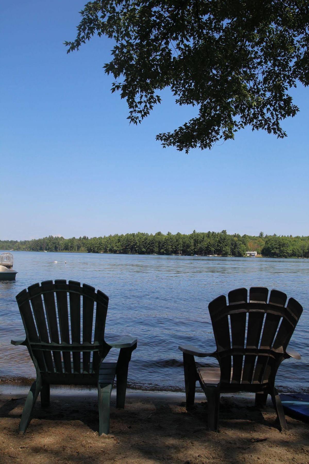 Black Lake Cabins Torrance Экстерьер фото